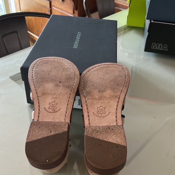 Bernardo sandals - Picture 3 of 6